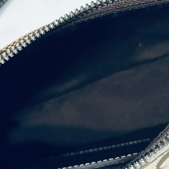 Vintage Coach Shoulder Signature Demi Pochette - Picture 6 of 9